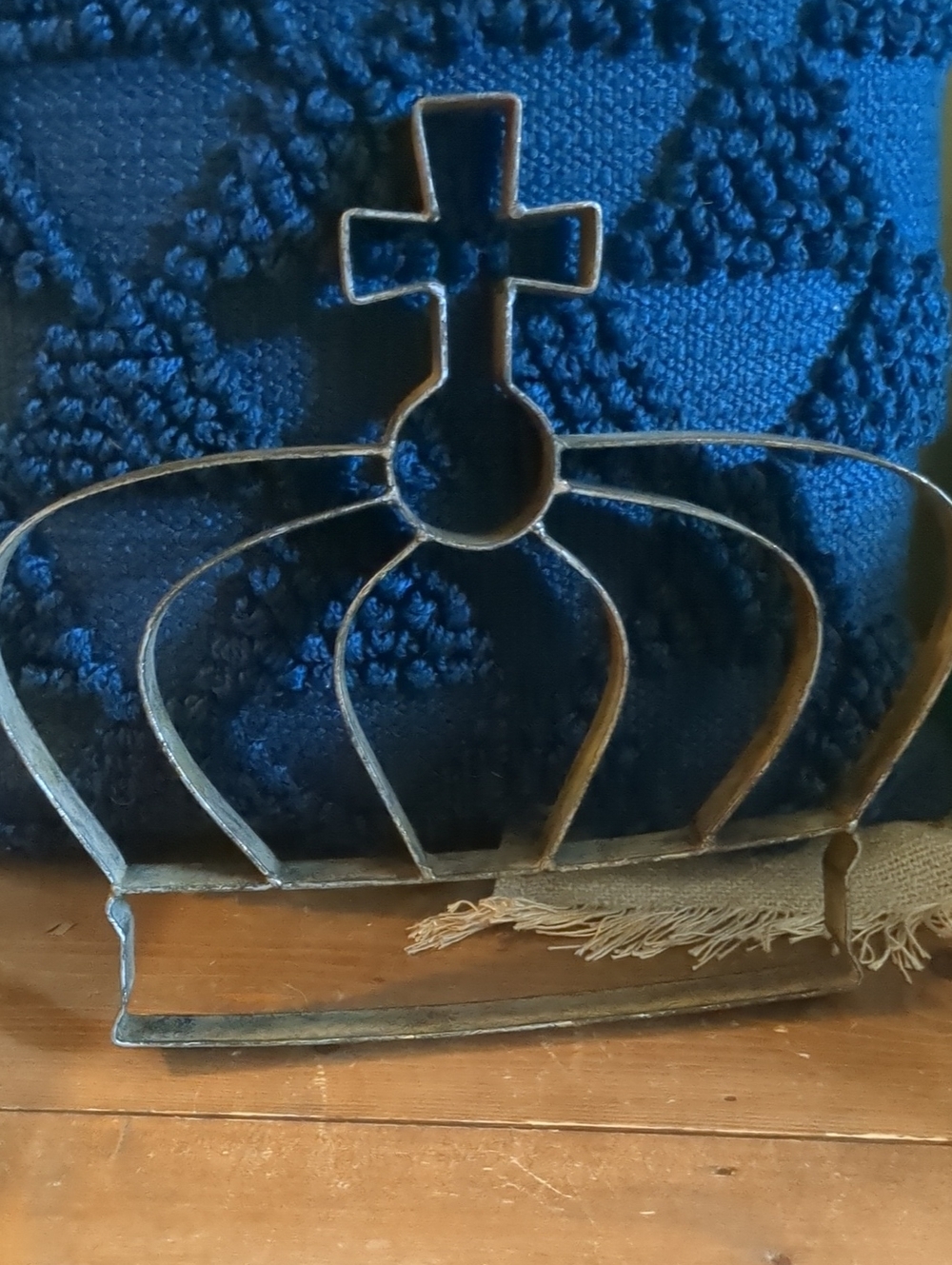Rustic Metal Crown Wall Hanging- Antique-Style-Home Accent